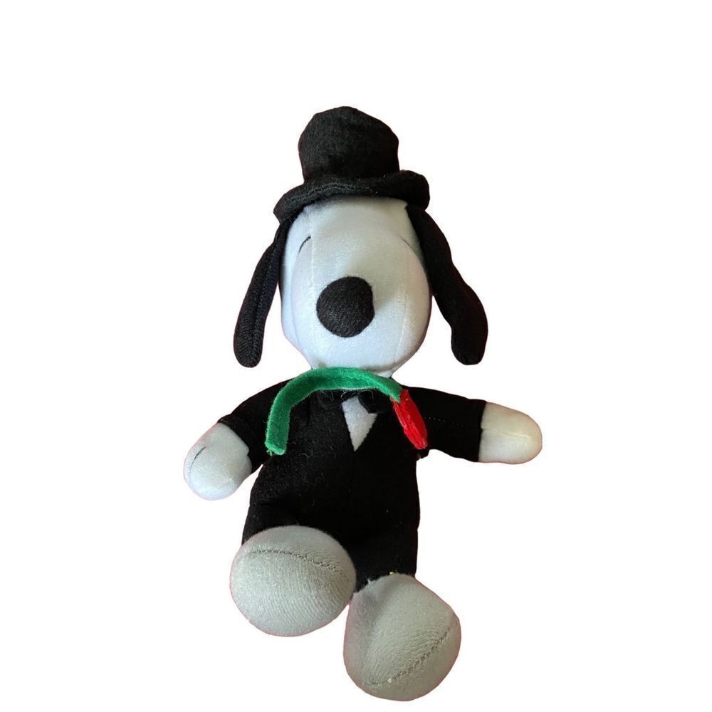 Peanuts, snoopy, Whitman’s, plush, toy dog, stuffed animal, Charlie Brown, 8 inc